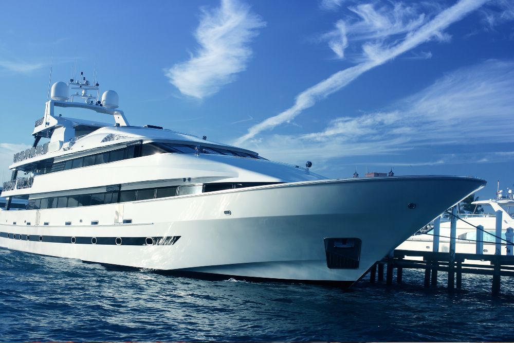 Yacht bosuns and officers recruitment